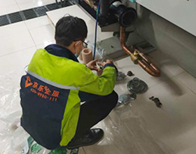 泰州中央空調(diào)冷水機(jī)組維修