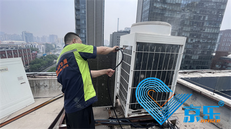 空調回風口比馬桶臟 專業深度清洗流程大公開